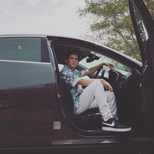 Meet your Posher, Daniel